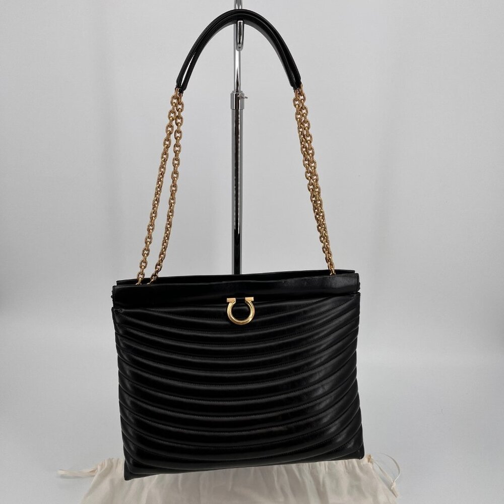 Ferragamo Gancini Black Quilted Leather Shoulder Bag Gold Chain Strap Damaged